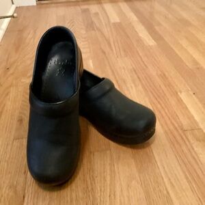 Dansko Professional Clogs size 39